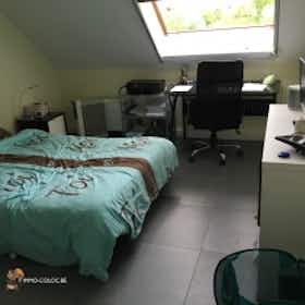 Private room for rent for €550 per month in Anderlecht, Lenniksebaan
