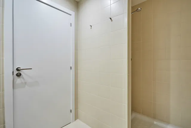 2-Bedroom Apartment in Carrer de Vallseca, Barcelona (665904) room image 2