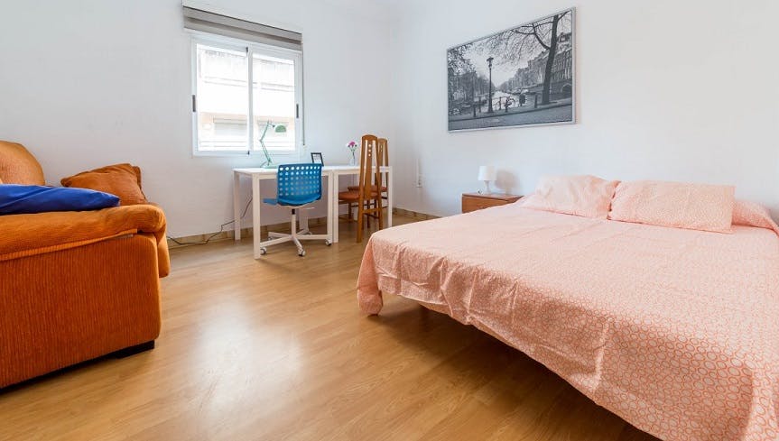 Carrer d'Eduard Boscà, Valencia preview