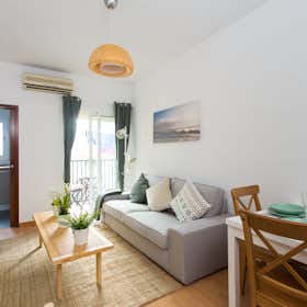 Apartment for rent for €1,800 per month in Barcelona, Carrer de Salvà