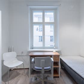 Private room for rent for €790 per month in Helsinki, Hämeentie