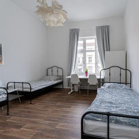 Gedeelde kamer te huur voor € 450 per maand in Berlin, Potsdamer Straße