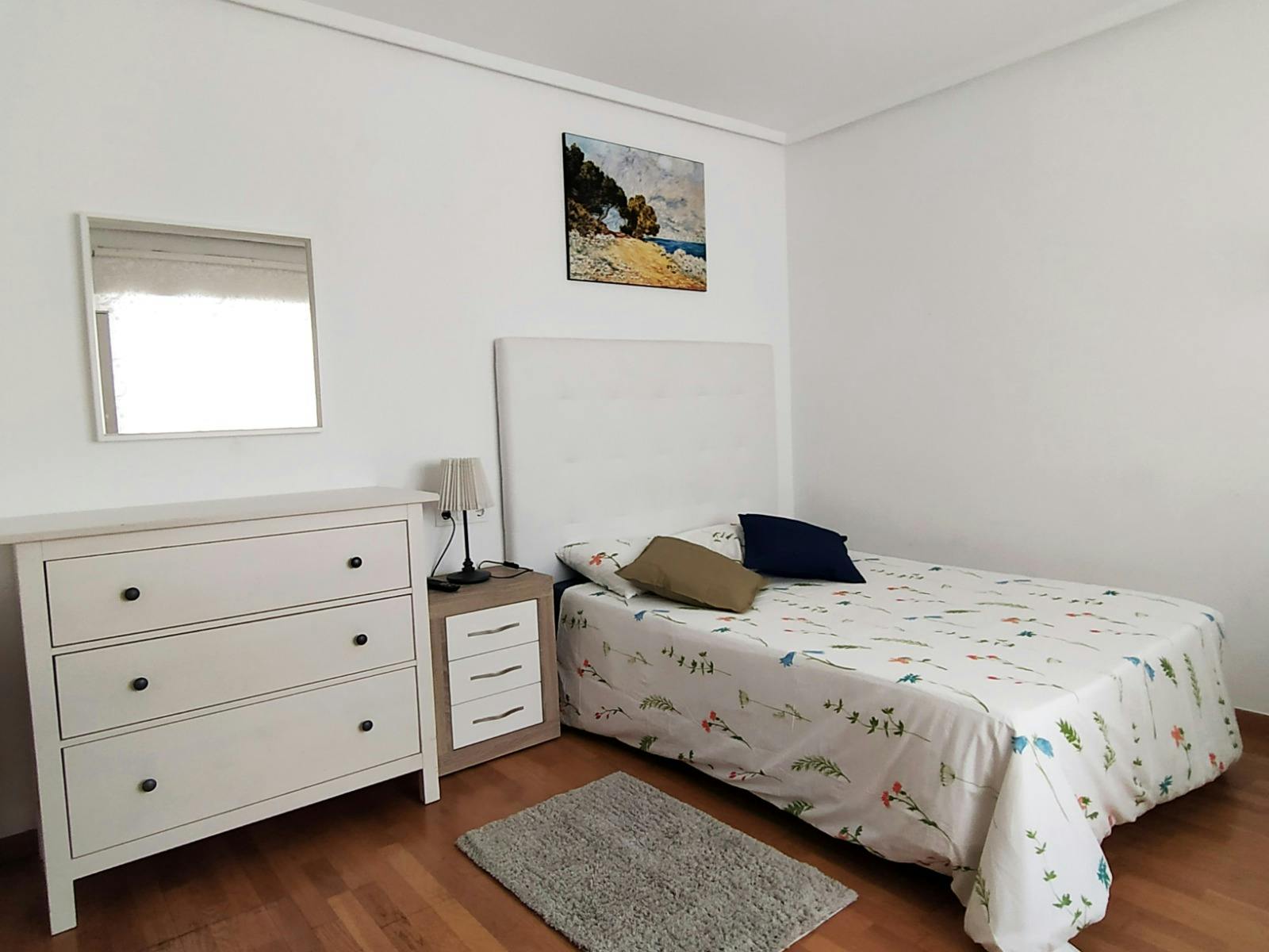 Chambre privée à louer pour 360 €/mois à Oviedo, Plaza Paz