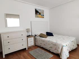 Privé kamer te huur voor € 360 per maand in Oviedo, Plaza Paz