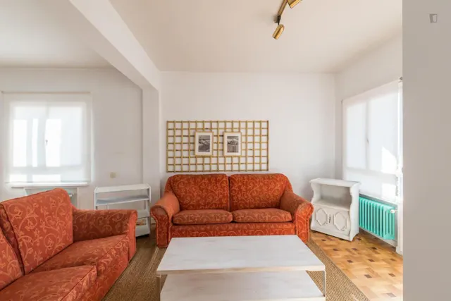 4-Bedroom Apartment in Calle de Alcántara, Madrid (676586) room image 10