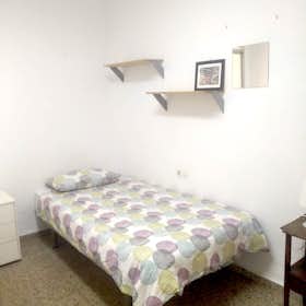 Private room for rent for €270 per month in Sevilla, Calle Atanasio Barrón