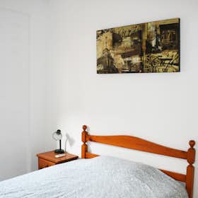 Private room for rent for €384 per month in Sevilla, Calle Alhondiga
