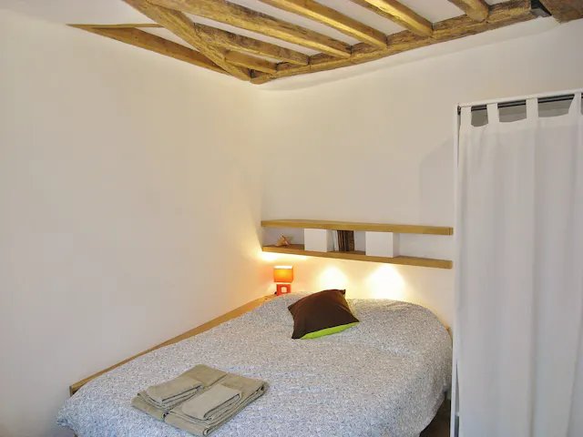 Apartment in Rue des Ecouffes, Paris (683232) room image 1