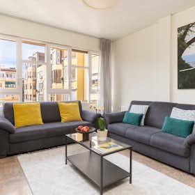 Apartment for rent for €2,250 per month in Barcelona, Gran Via de les Corts Catalanes
