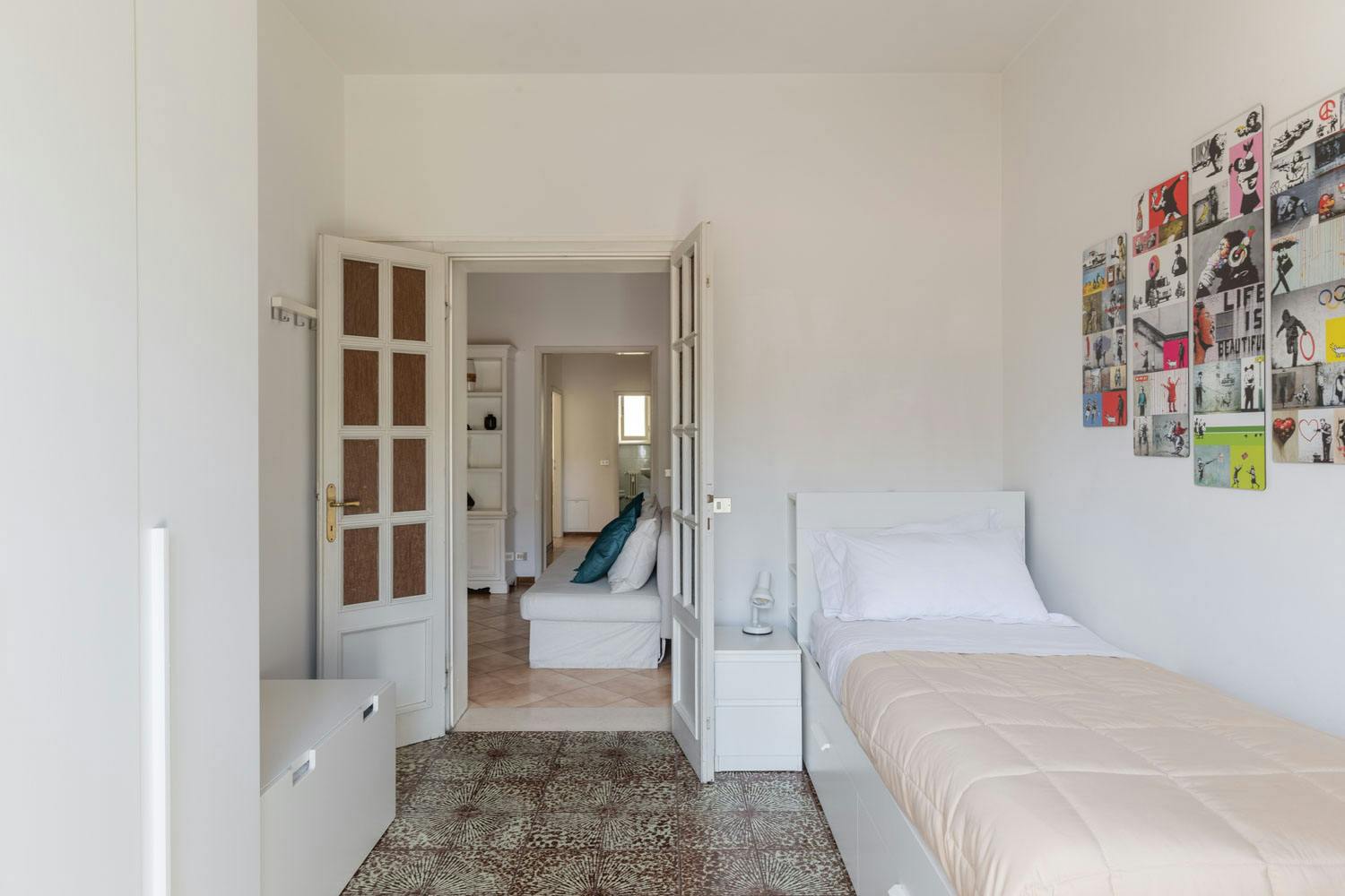 preview gallery tile