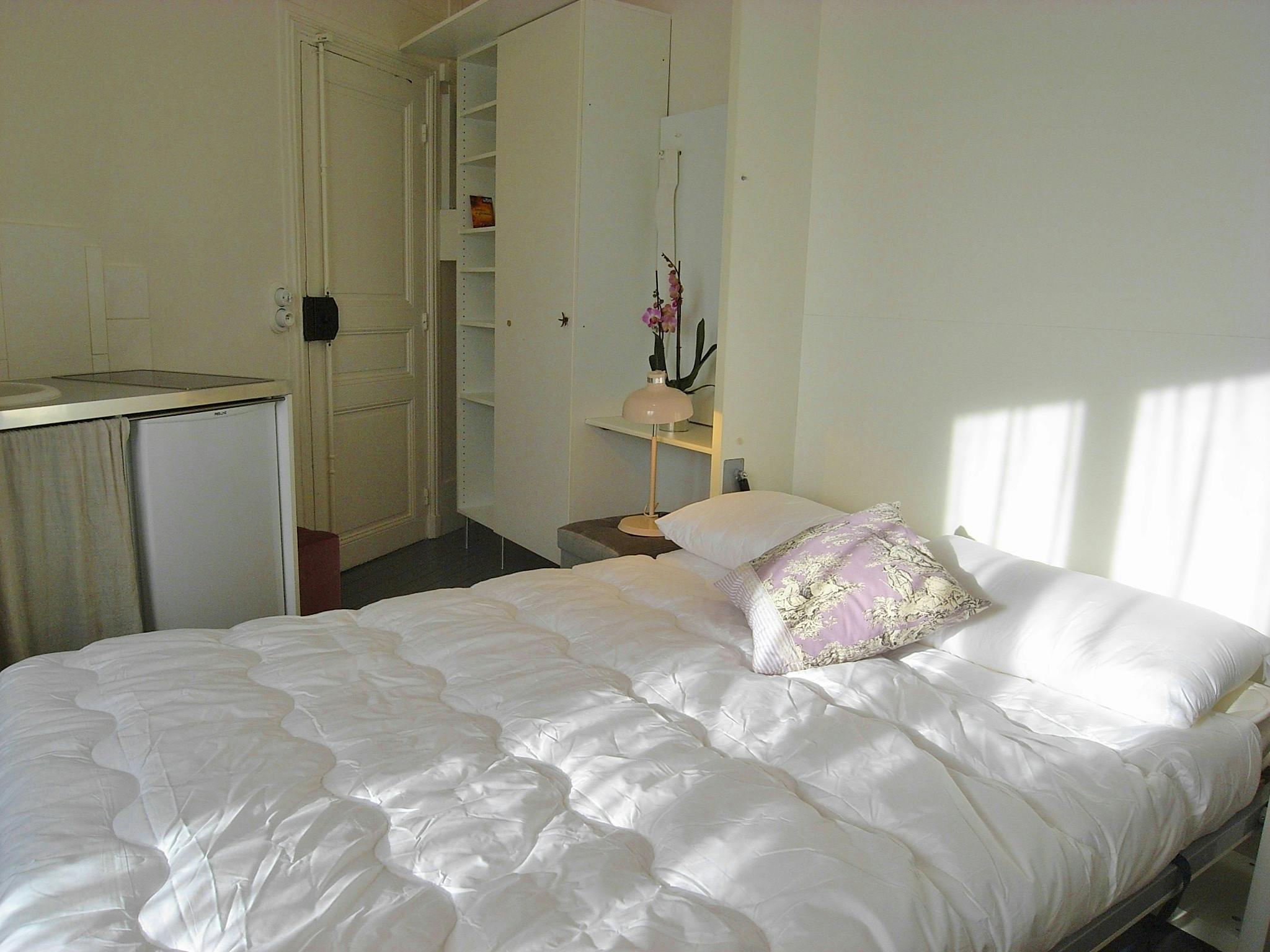 Apartment for rent for €850 per month in Paris, Rue du Pont aux Choux