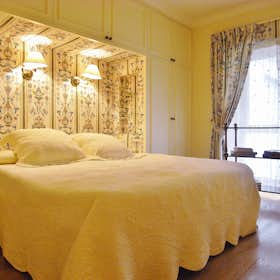 Apartment for rent for €3,000 per month in Paris, Rue de Choiseul