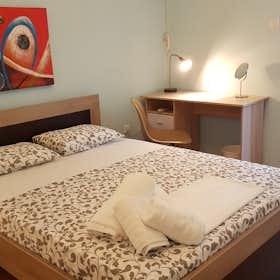 Private room for rent for €390 per month in Athens, Tinou
