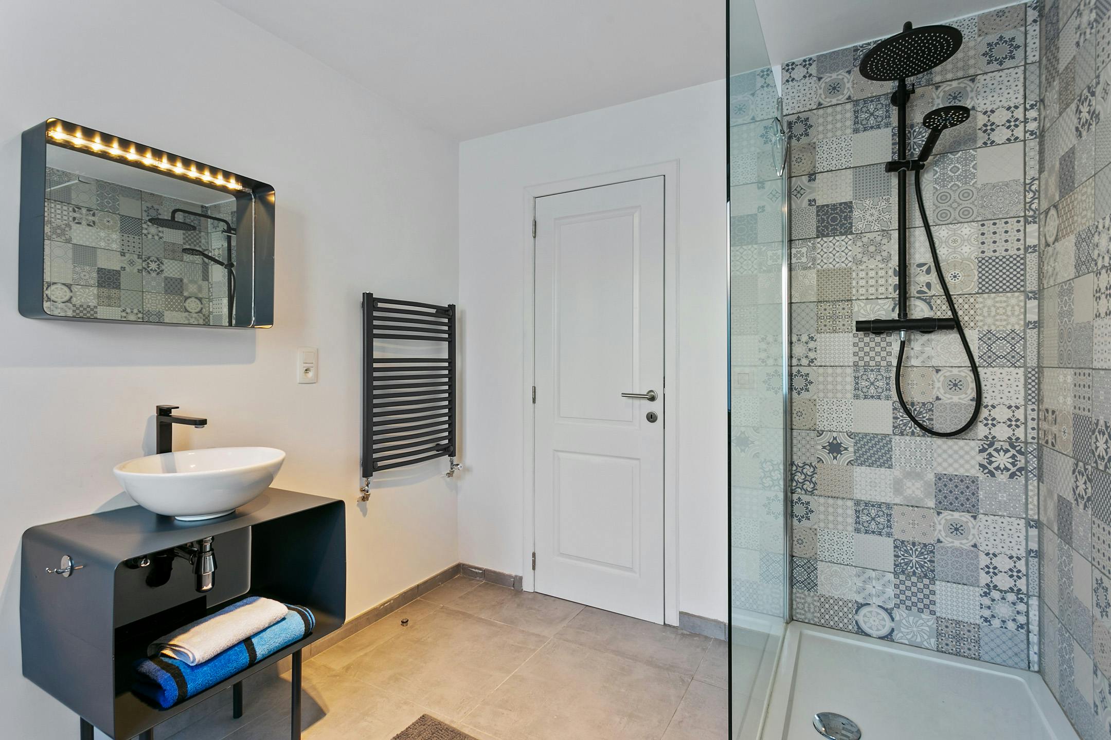 preview gallery tile