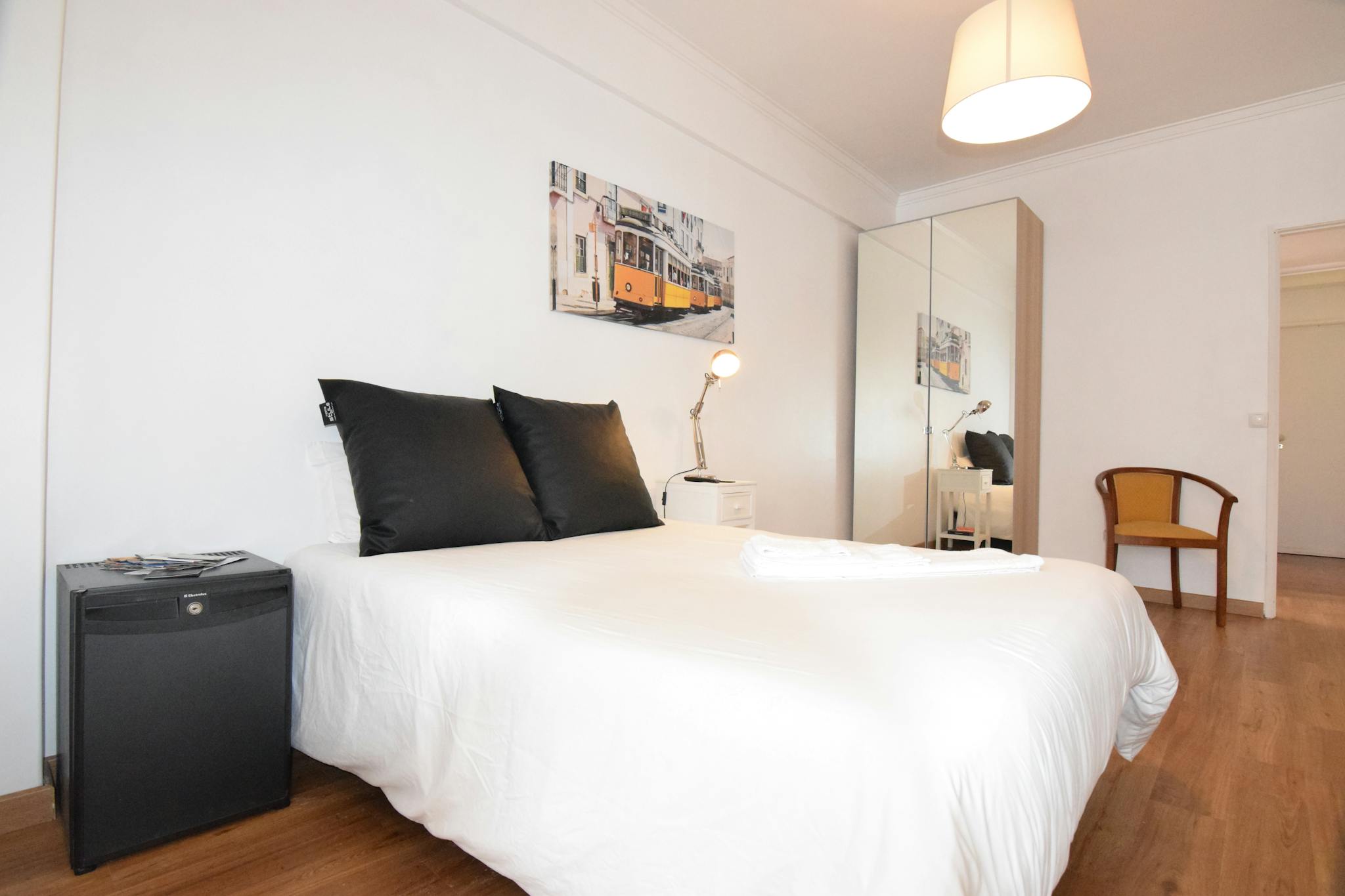 Rua Soeiros, Lisbon preview