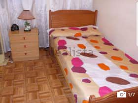 Chambre privée à louer pour 380 €/mois à Torrejón de Ardoz, Calle Segovia