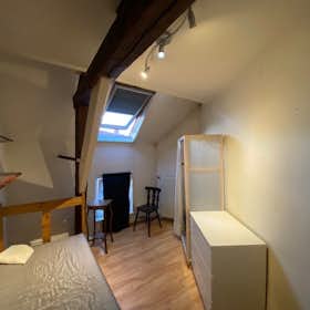 Private room for rent for €555 per month in Saint-Gilles, Rue Fontainas