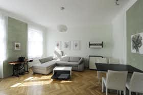 Apartment for rent for €2,490 per month in Vienna, Antonsplatz