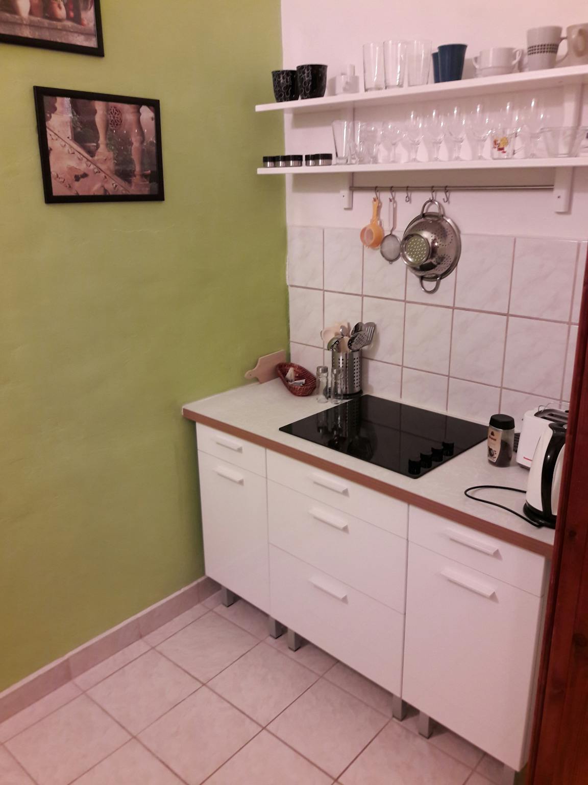 József utca, Budapest preview