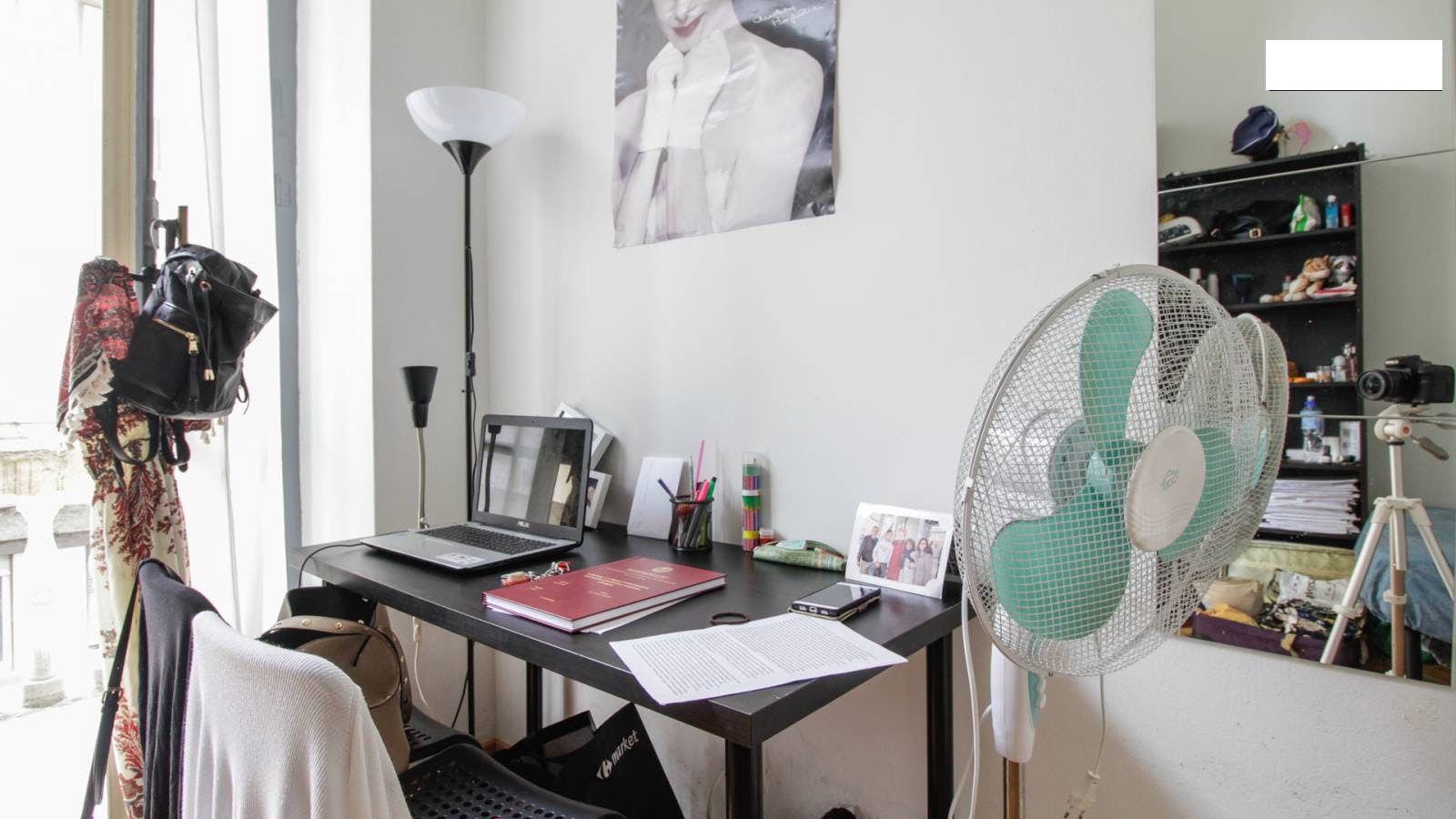 preview gallery tile