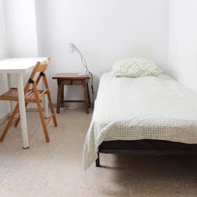 Private room for rent for €275 per month in Sevilla, Calle las Cruzadas