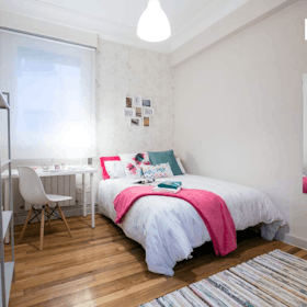 WG-Zimmer for rent for 500 € per month in Bilbao, Madariaga Etorbidea