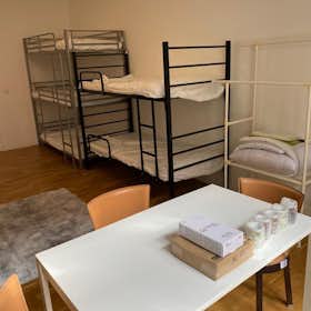 Mehrbettzimmer for rent for 375 € per month in Berlin, Wilsnacker Straße