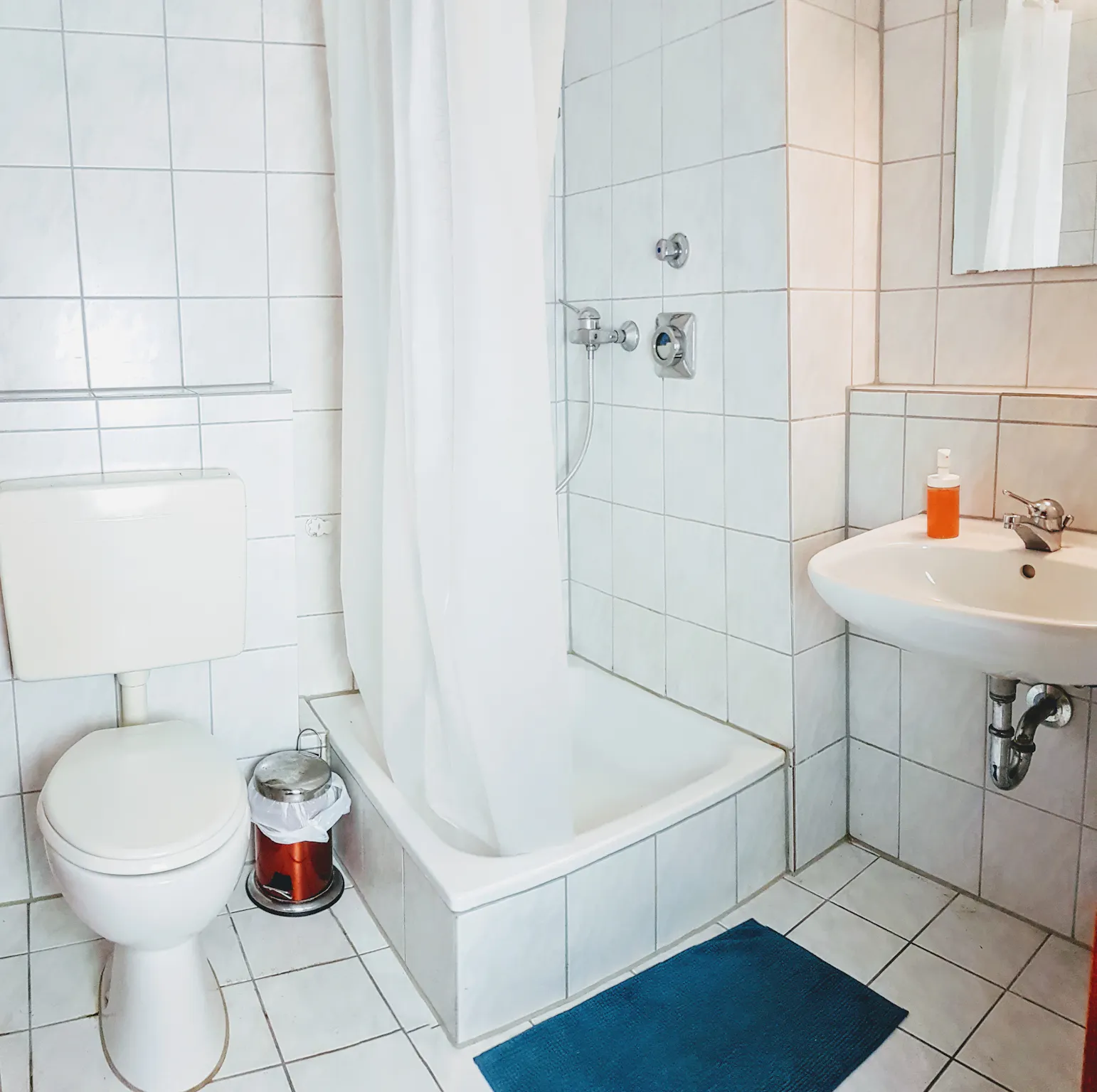 1-Bedroom Apartment in Schwanenwall, Dortmund 4