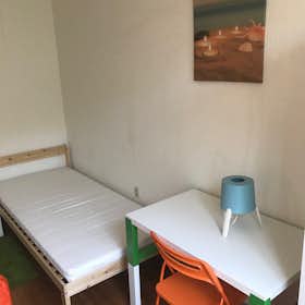 WG-Zimmer for rent for 285 € per month in Maastricht, Notenborg
