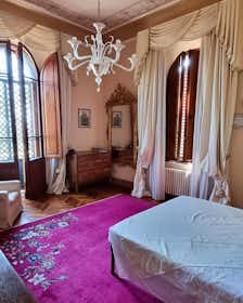 Pokój współdzielony do wynajęcia za 549 € miesięcznie w mieście Siena, Viale Don Giovanni Minzoni
