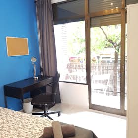 Private room for rent for €629 per month in Barcelona, Carrer de Mallorca