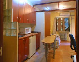 Apartamento para alugar por € 580 por mês em Salamanca, Calle Arapiles