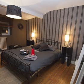 公寓 正在以 €725 的月租出租，其位于 Brussels, Koopliedenstraat