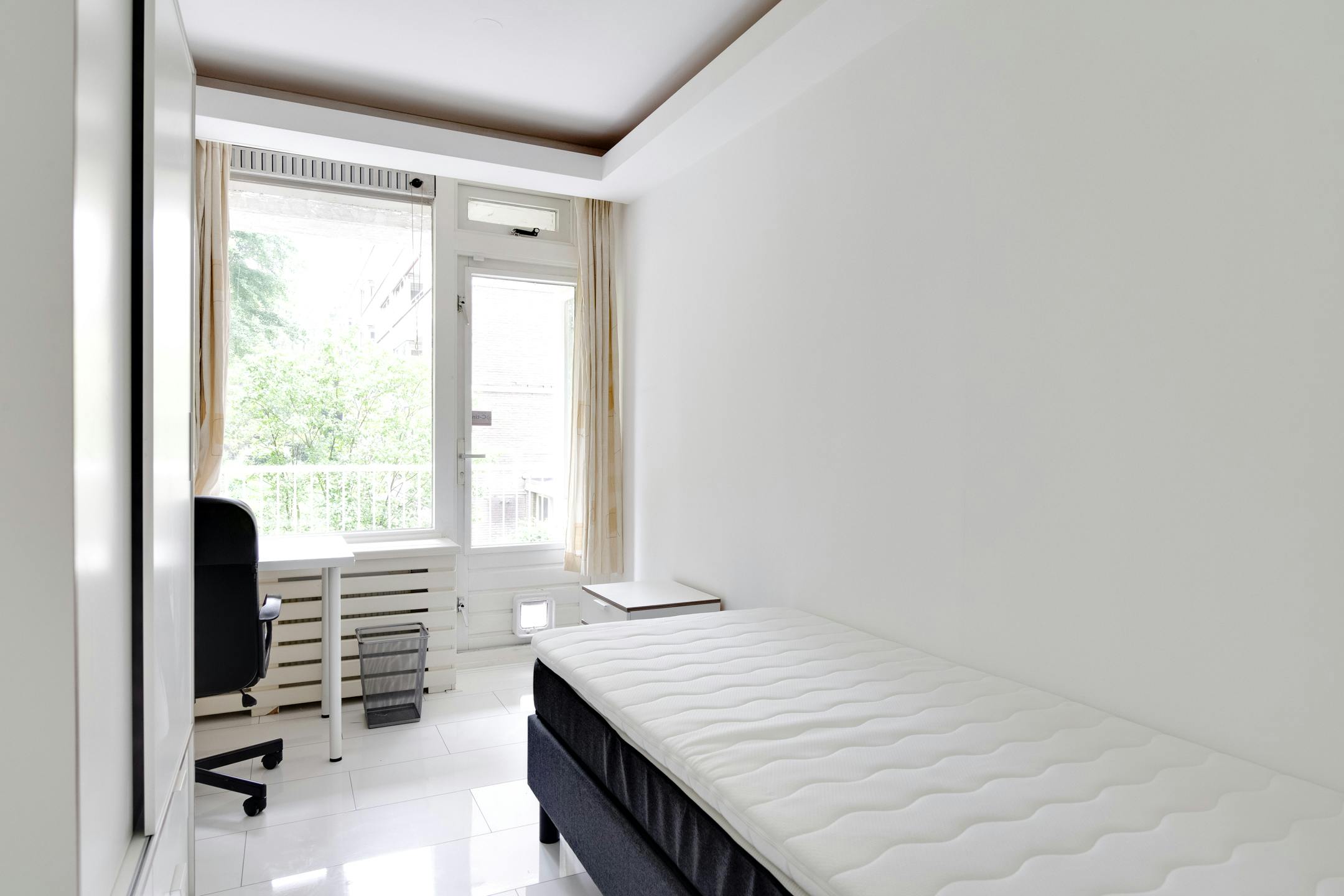 Private room for rent for €880 per month in Rotterdam, Adriaan Dortsmanstraat