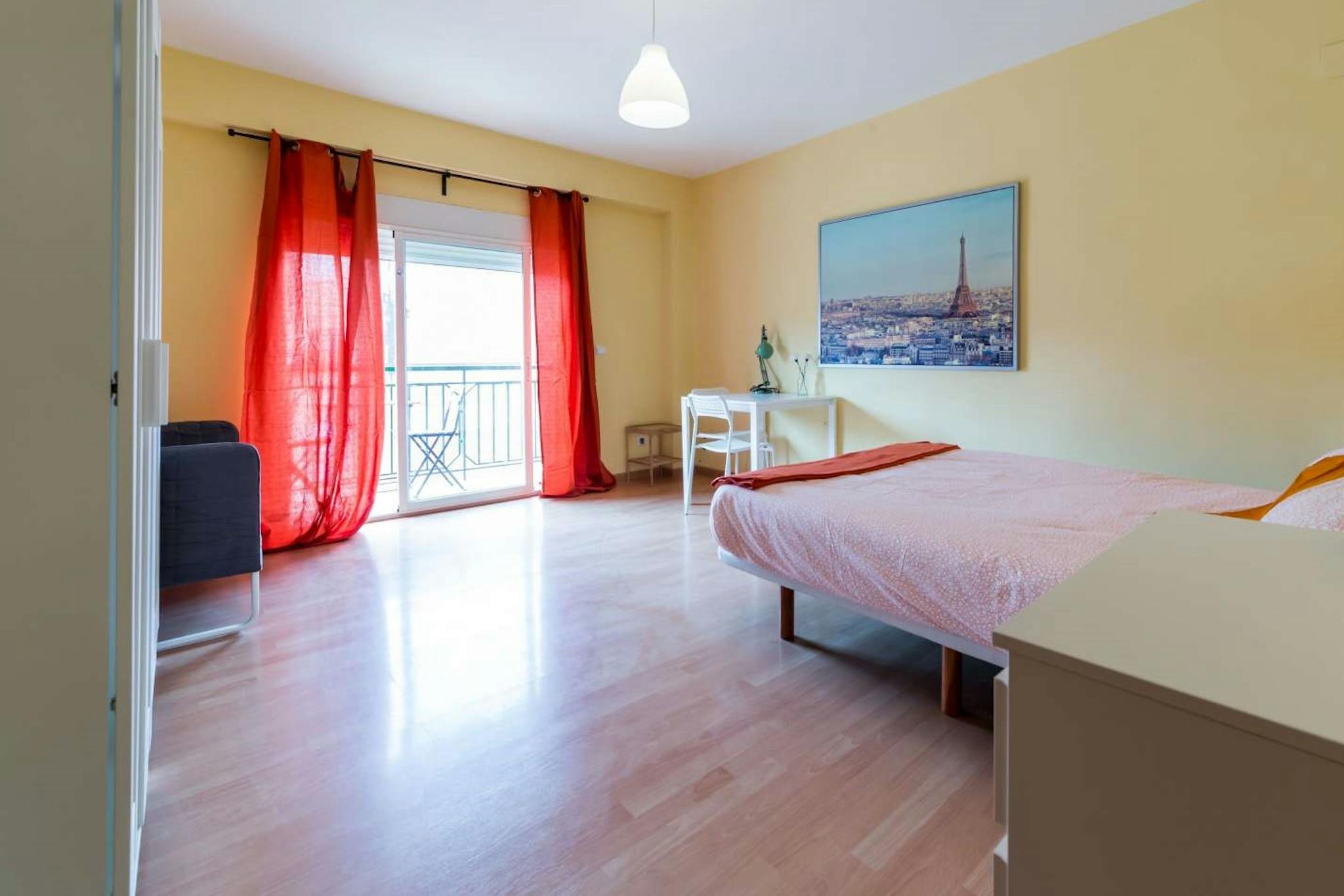 Carrer de Calvo Acacio, Valencia preview