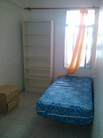 Private room for rent for €190 per month in Murcia, Calle Puerta Nueva