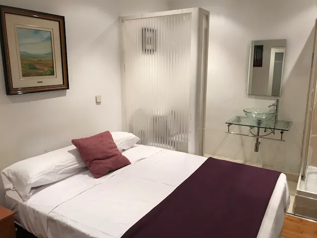 Private room in Avenida de los Toreros, Madrid (729337) room image 1
