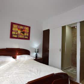Private room for rent for €400 per month in Lourinhã, Rua dos Touritas