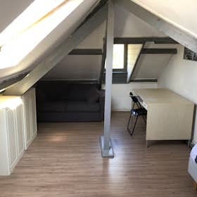 Cameră privată de închiriat pentru 735 EUR pe lună în Driebergen-Rijsenburg, Hoofdstraat
