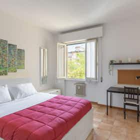 Privé kamer te huur voor € 700 per maand in Florence, Via Luigi Michelazzi
