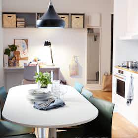 公寓 正在以 SEK 34,166 的月租出租，其位于 Stockholm, Torshamnsgatan