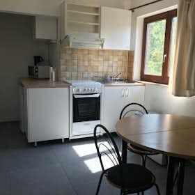 Apartamento for rent for € 680 per month in Anderlecht, Lenniksebaan