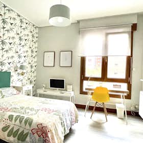 Privé kamer te huur voor € 640 per maand in Bilbao, Landin Felix Doctor Kalea
