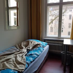 Private room for rent for €650 per month in Berlin, Lüderitzstraße