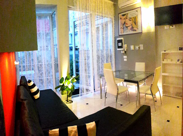 Shared room in Via San Zanobi, Florence (737843) room image 8