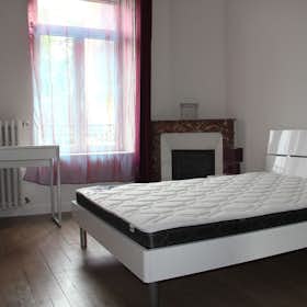 Private room for rent for €370 per month in Nancy, Rue de la Colline