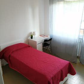 Private room for rent for €700 per month in Florence, Via Francesco Baracca