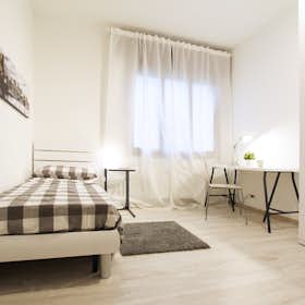 Private room for rent for €410 per month in Venezia, Via Bissuola