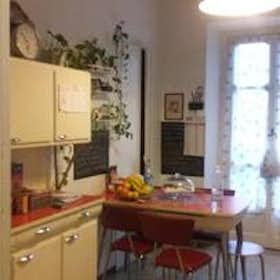 Private room for rent for €450 per month in Turin, Via Gaspare Saccarelli