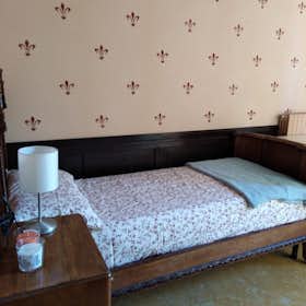 Приватна кімната за оренду для 500 EUR на місяць у Parma, Strada Cavour